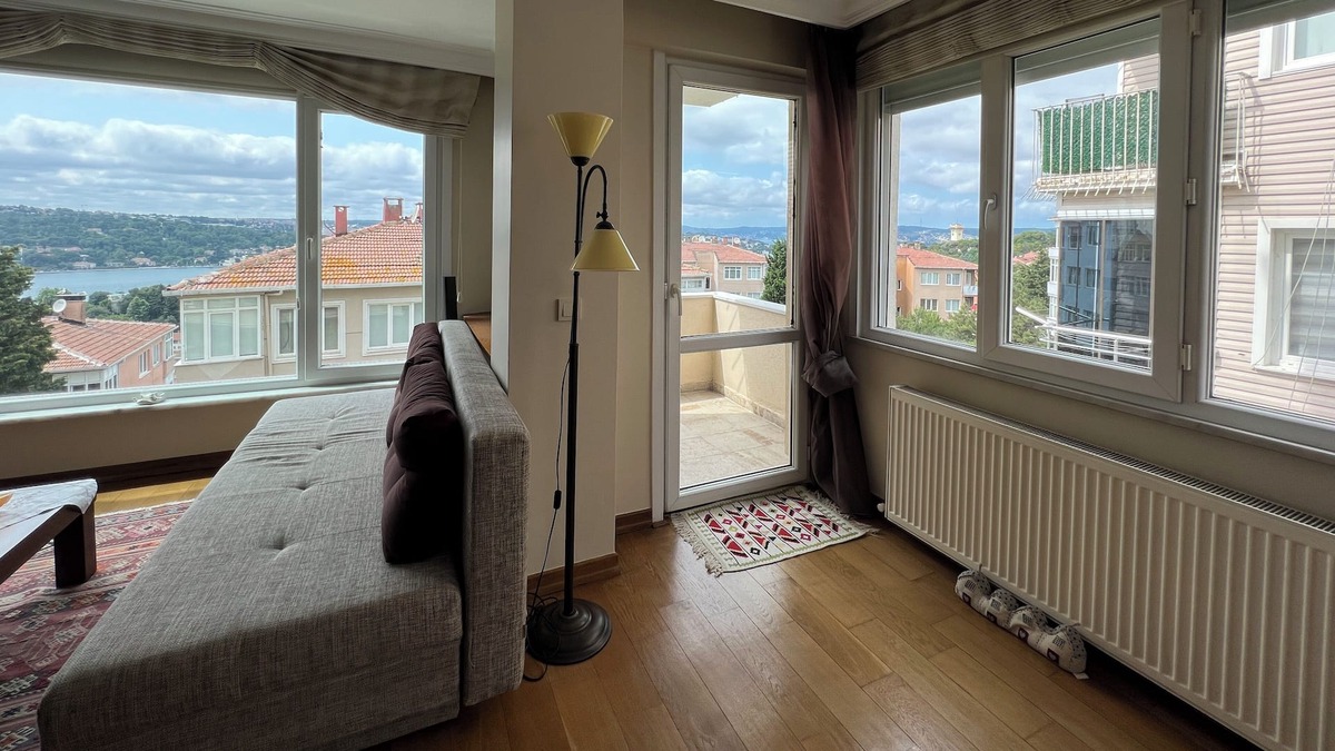 Kanlıca Mahallesi Apartment | Well Equipped Cozy Flat w/ Bosphorus View & Jacuzzi