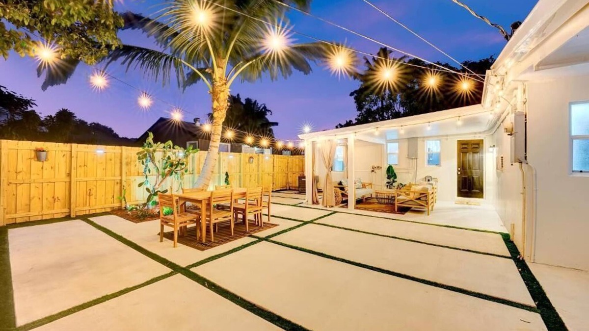 North Central Hollywood House | WELL EQUIPT VACATION HOME 5 MIN FROM THE BEACH, SHOPPING, WATERPARK, STATE PARK