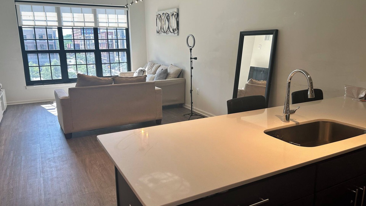 Owings Mills Apartment | Well furnished apartment located in Owings Mills.