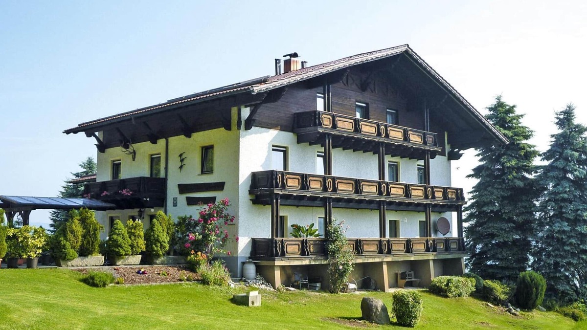 Runding Apartment | Well-kept apartment with balcony near the Bavarian Forest