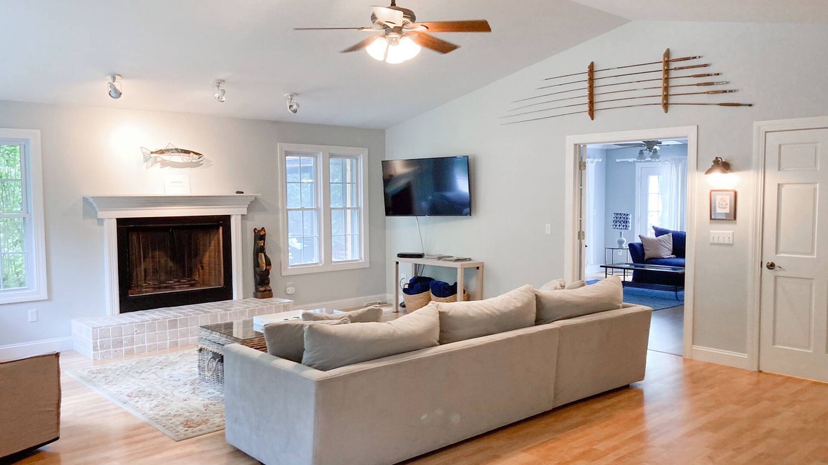 Harbert House | Well-kept home with private outdoor pool, free WiFi, and pool table