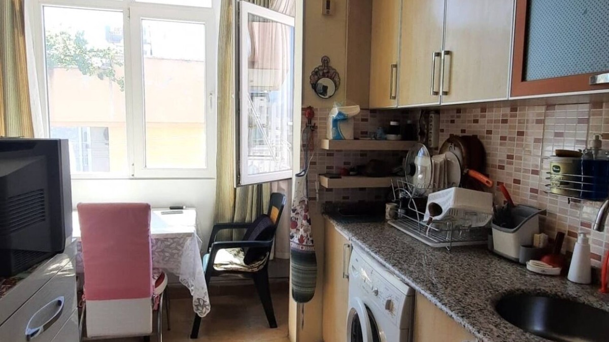 Kepez House | Well-located place. Close to the Malls. Very nice and peaceful apartment.