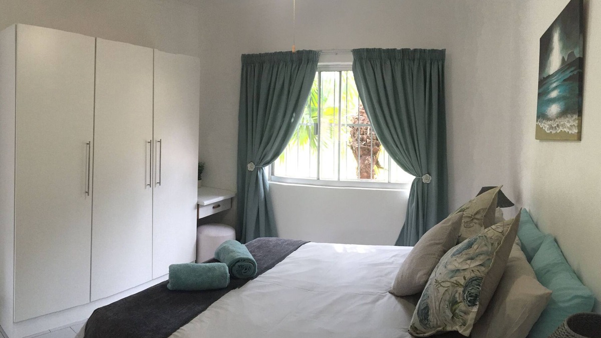 St. Lucia Apartment | Well Maintained, Upmarket Spacious 2 Bedroom, 2 Bathroom