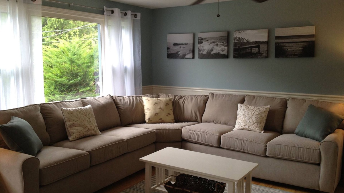 Bonnet Shores House | Well-maintained 4 bdrm home, 2 bath home in Bonnet Shores