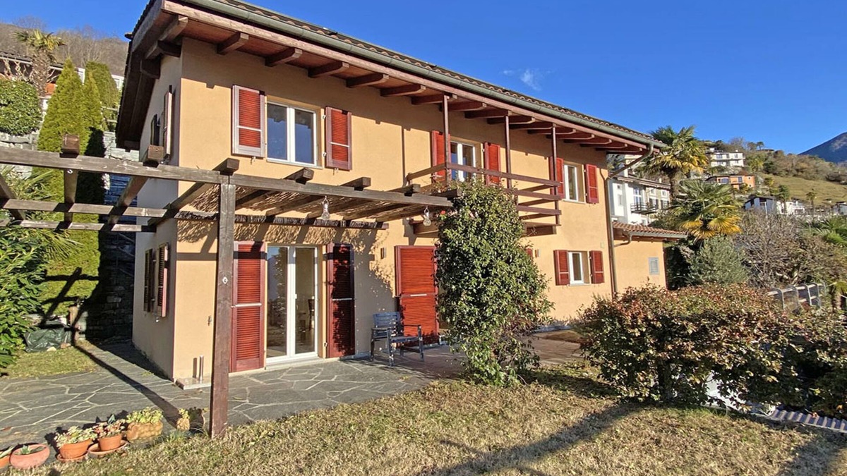 Brione sopra Minusio House | Well-maintained detached house on a sunny slope with magnificent panoramic views