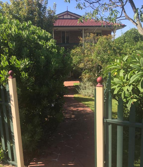 Kanahooka House | Wellness Stay in Private Home near beaches, rainforest and South Coast, 2 rooms