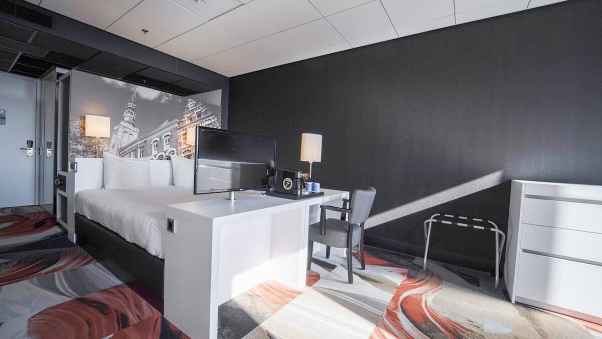 Leiden Hotel | Wellness Stay with Indoor Swimming Pool in the Heart of Leiden