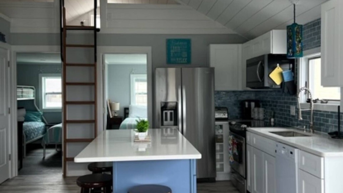 Ogunquit - Wells Cottage | Wells Beach Maine Pet Friendly Beach house for rent