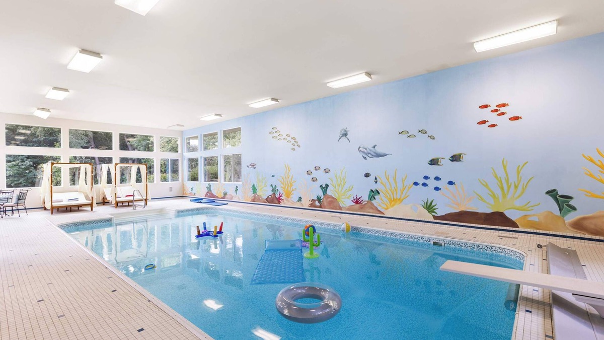Rockford House | Wembley Place Estate/Indoor Pool/Hot Tub/Game Room