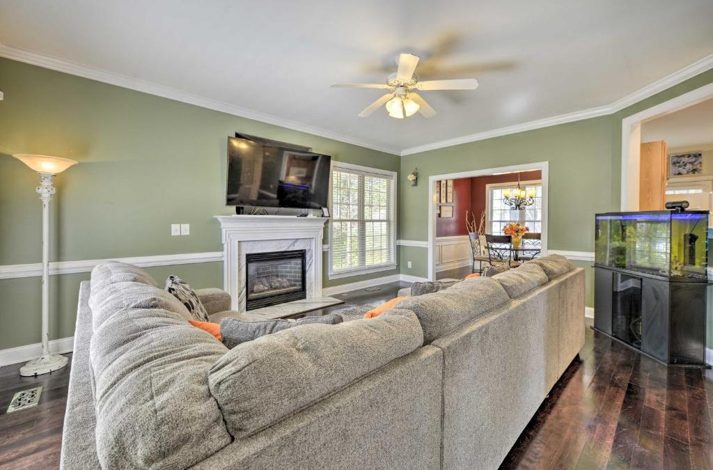 Wendell House | Wendell Home with Fenced Yard, Close to Raleigh