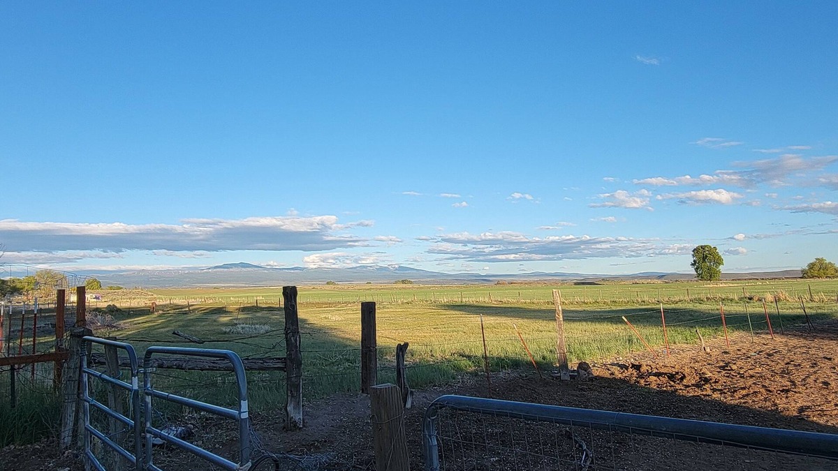 Alturas House | Wendy's Country Escape- a cozy pet friendly home in Modoc