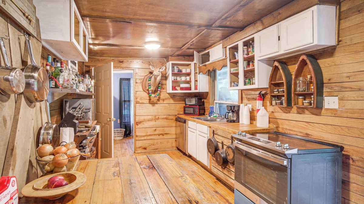 Sontag Cabin | Wesson Cabin w/ Private Beach, Fishing & Hiking!