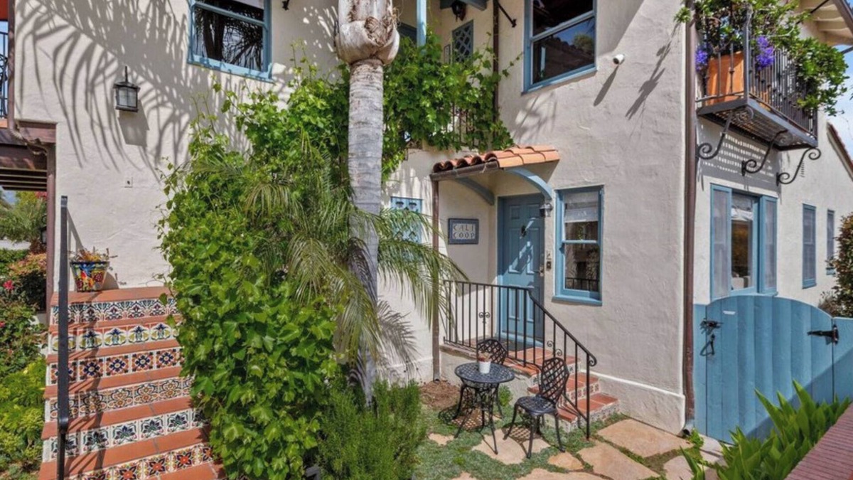 West Beach Apartment | West Beach Adventure Hub - Walk to Funk Zone, West Beach, & The Harbor