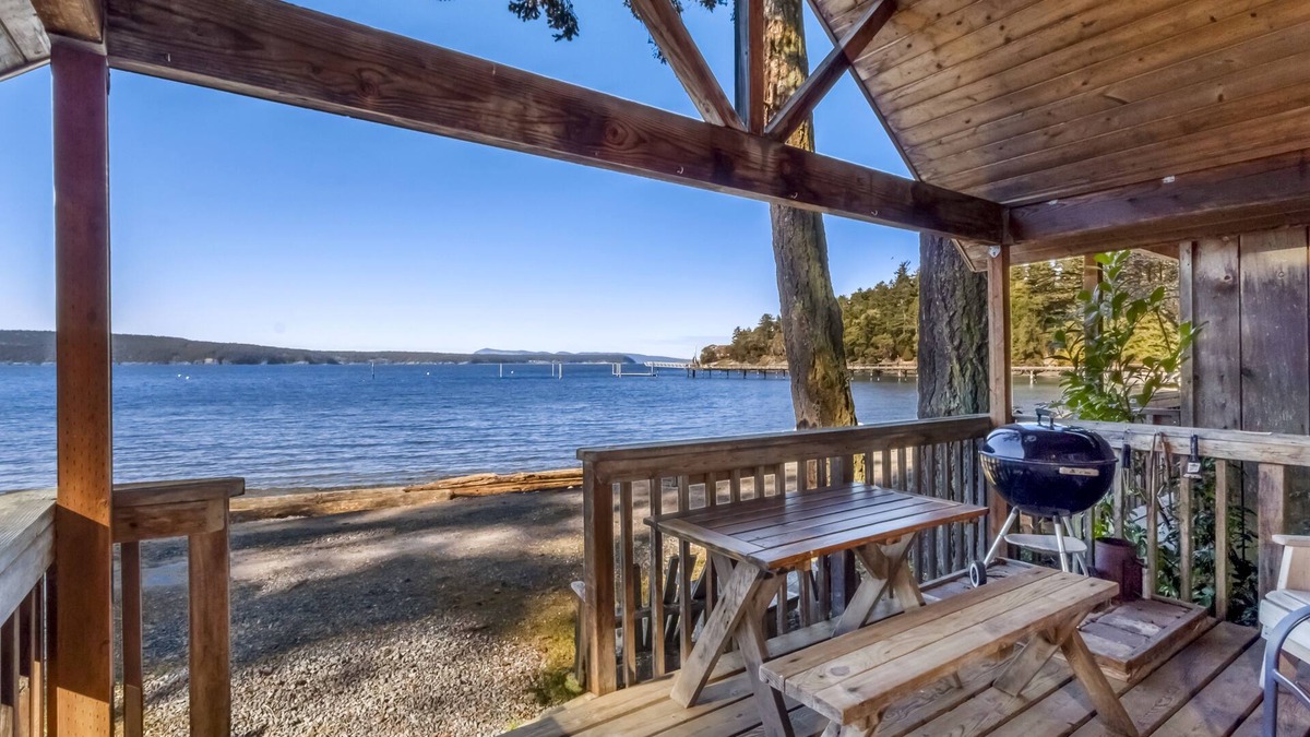 Eastsound Cabin | West Beach Resort