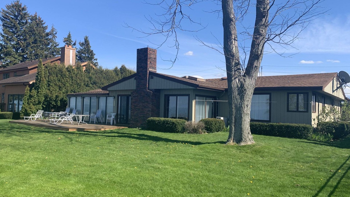 Olcott House | West Bluff Sunset House