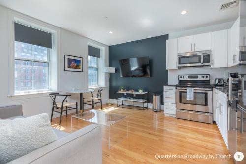 D Street - West Broadway Apartment | West Broadway Quarters by Thatch