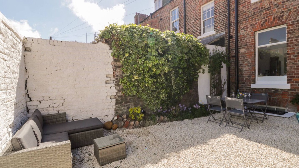 West Cliff Cottage | WEST CLIFF APARTMENT, country holiday cottage in Whitby