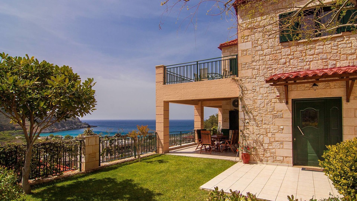 Sfinari Villa | West Crete holiday villa with private pool