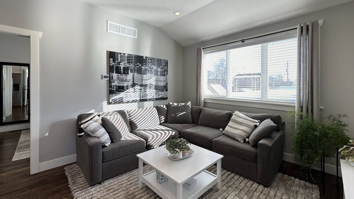 West Colfax House | West Denver Guesthouse