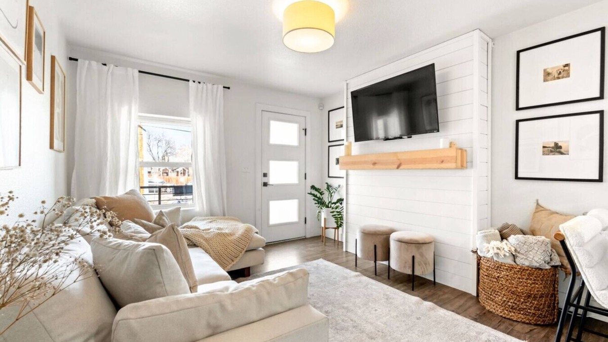 Sunnyside House | West Denver Radiance I Light & Bright 3BR retreat