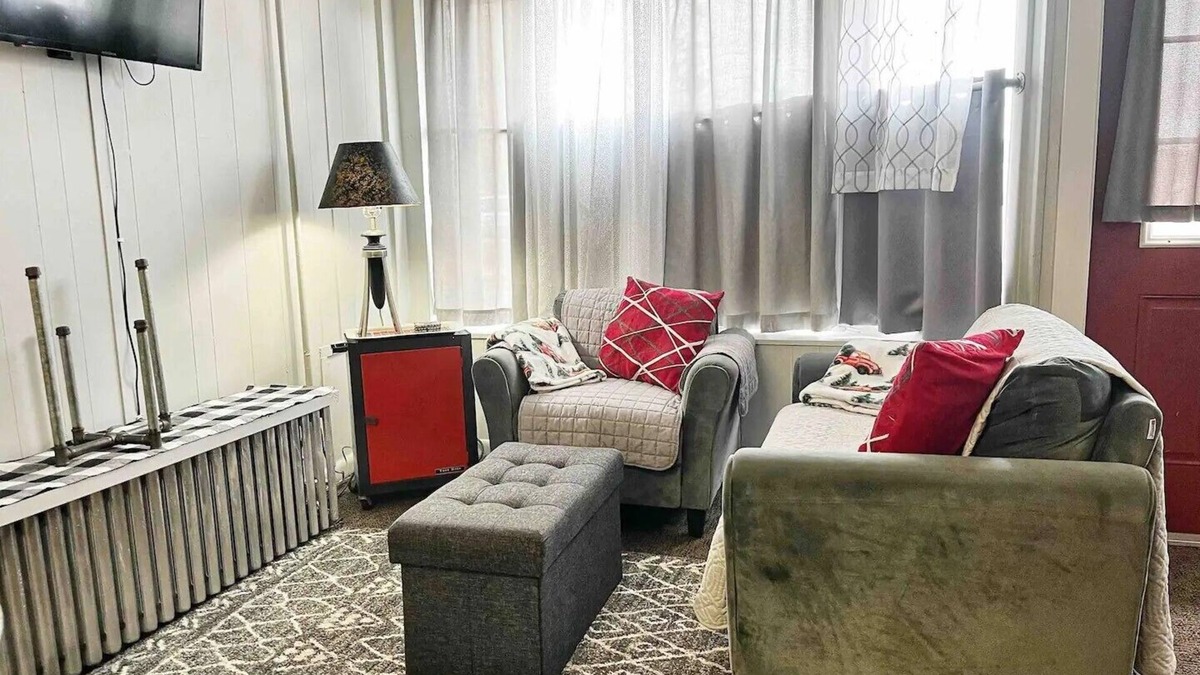 Ishpeming Apartment | West End Stay & Play: Front Unit