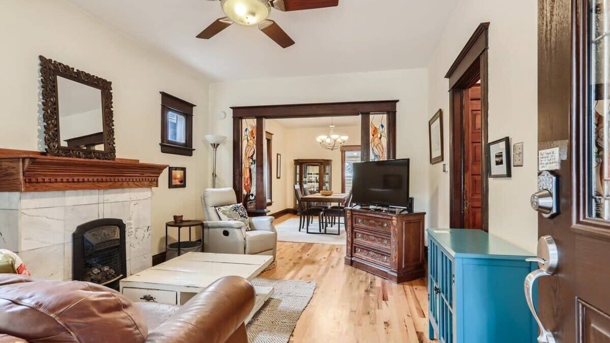 West Highland House | West Highland Bungalow/2BR w/Private Backyard
