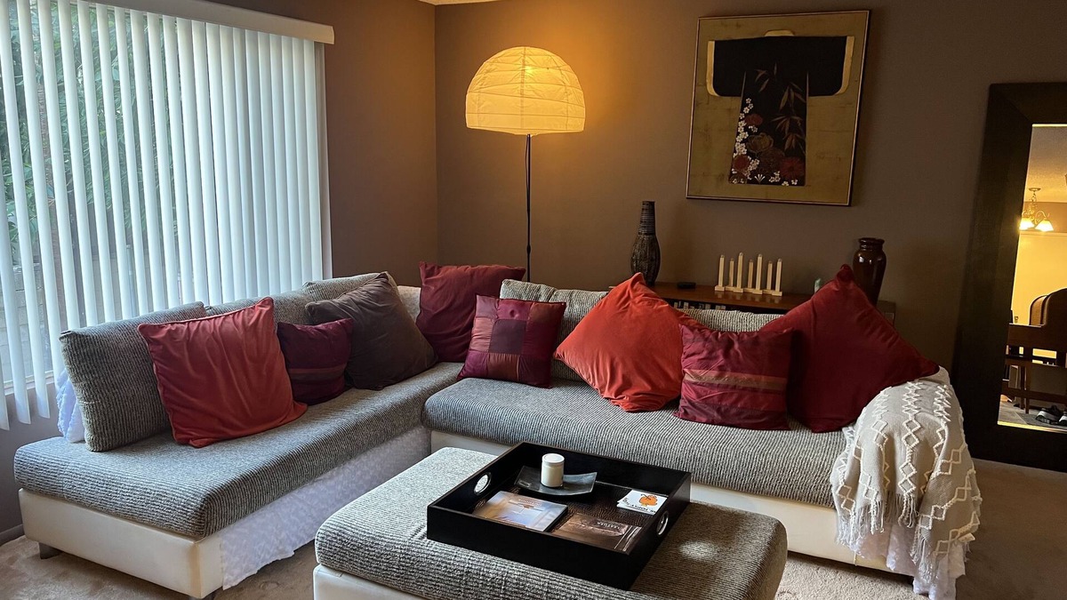 Tri-West Condo | West Hollywood Condo In the heart of West Holllywood! Walk to everything!