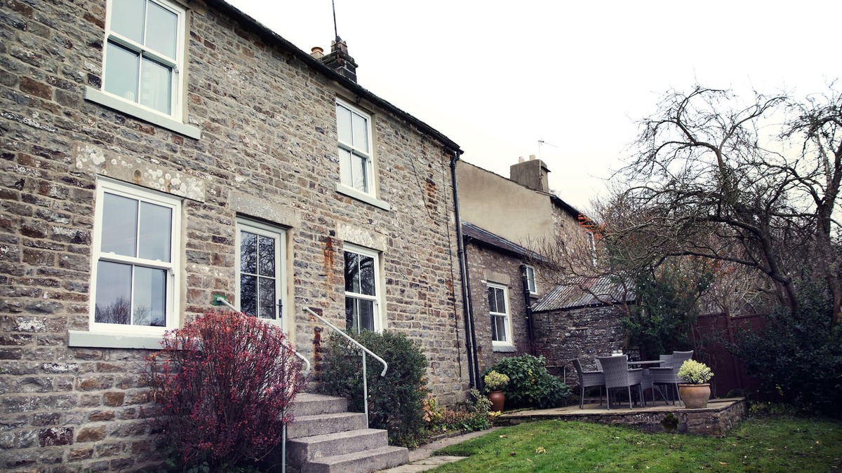 Barnard Castle Cottage | WEST HOUSE, family friendly, with open fire in Middleton-In-Teesdale