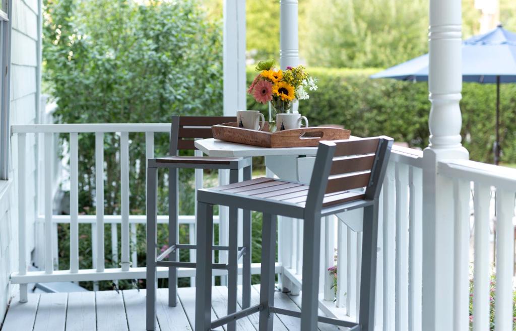 Shelter Island Heights House | West Neck Guesthouse