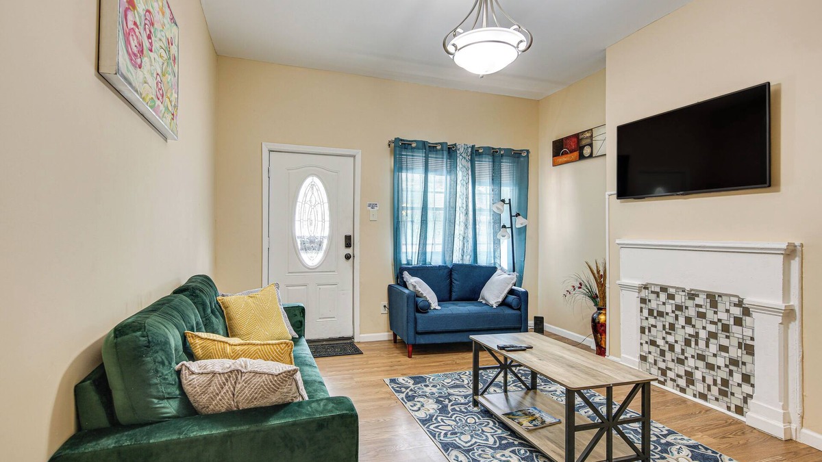 Oakland House | West Oakland Home - 2 Mi to Downtown Pittsburgh!