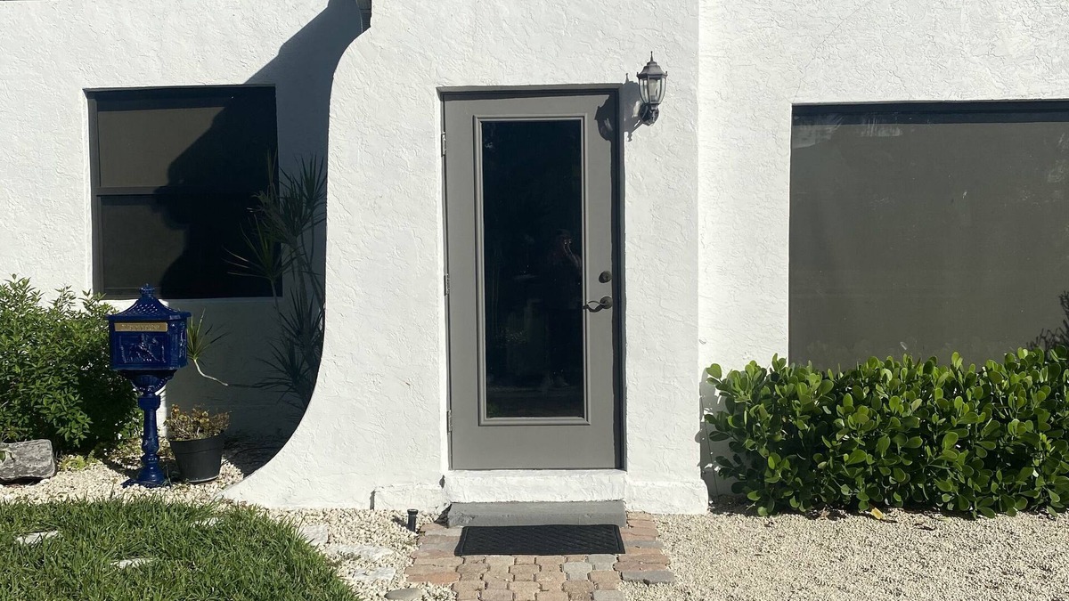 Parker Ridge House | WEST PALM BEACH Spanish Style home ready to host you and your family