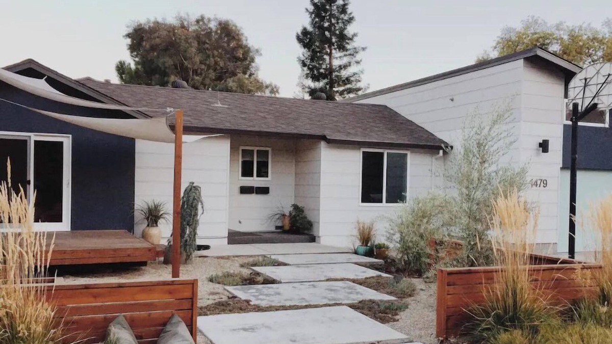 Chico House | West Park House | Relaxing Park Life