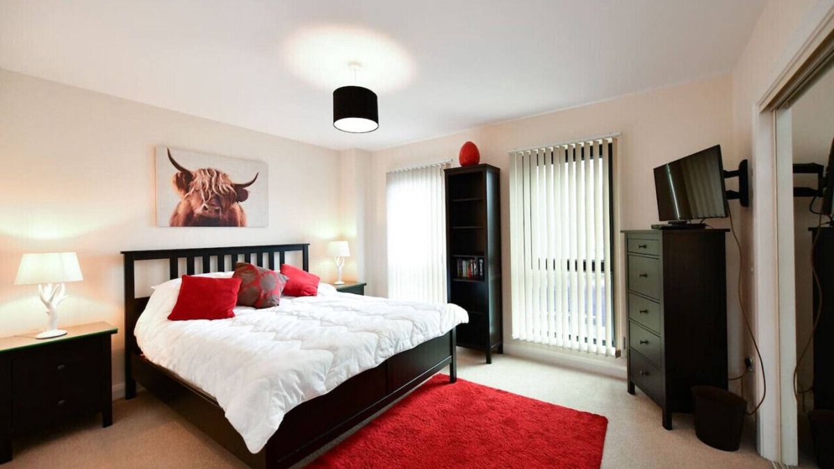 Troon Apartment | West Portland View Apartment A