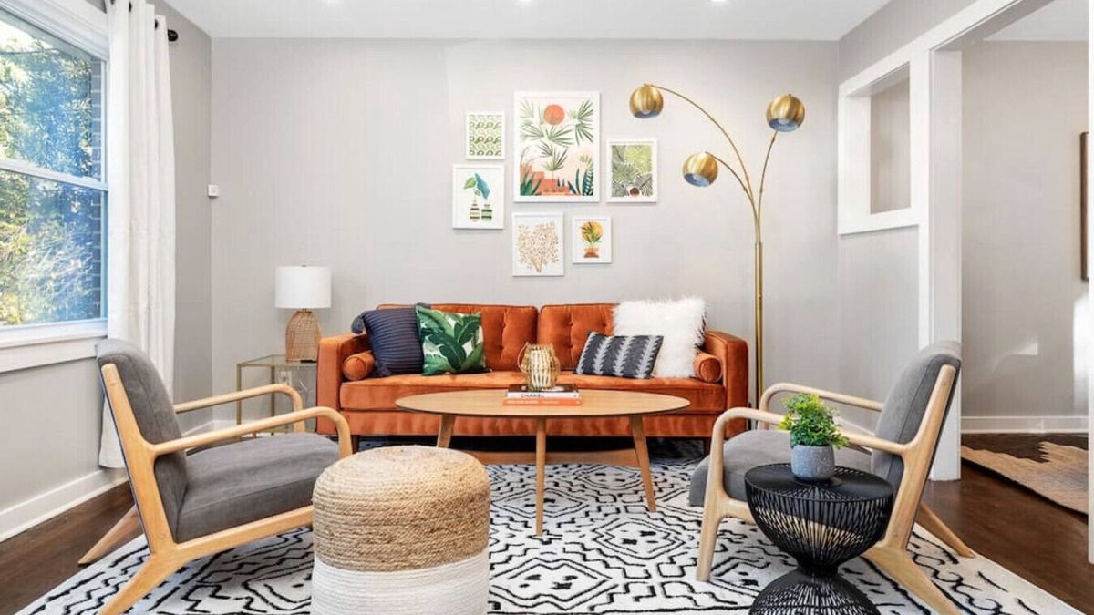 Collier Heights House | West Side Family-Friendly Modern Haven - Sleeps 12