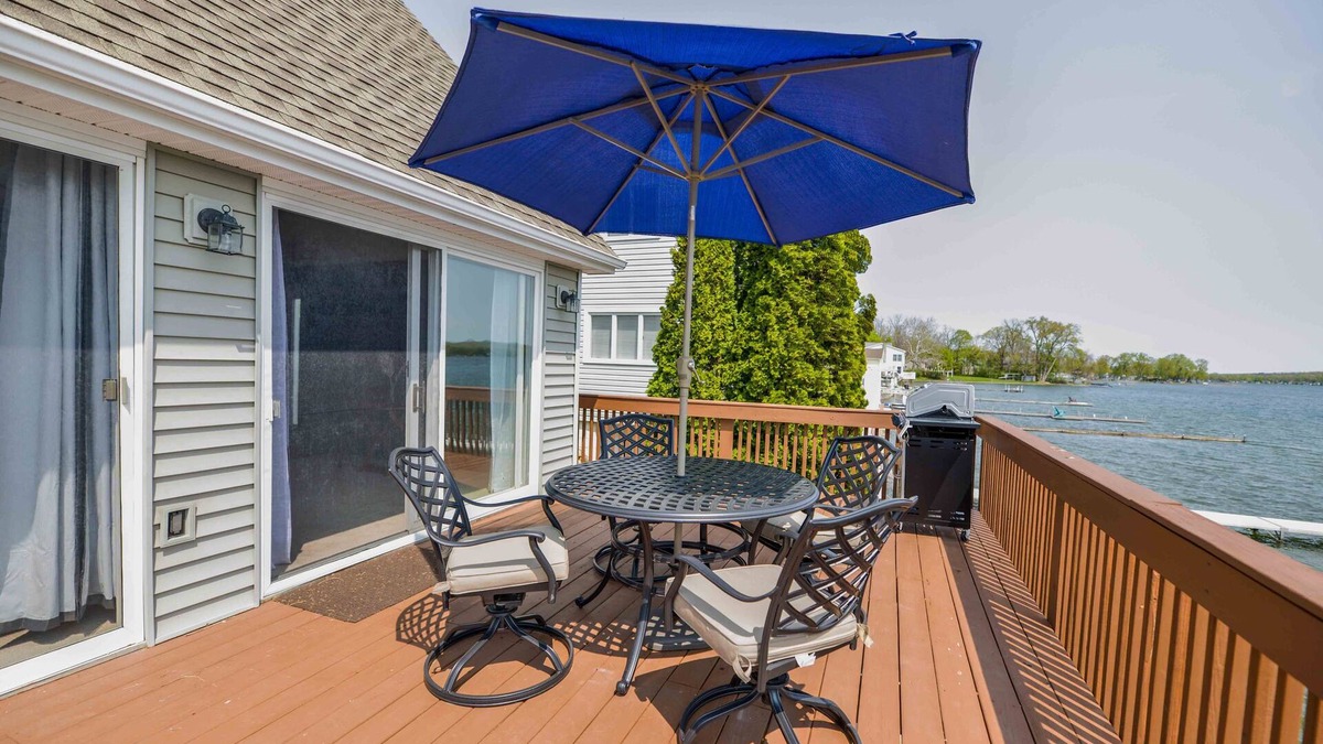 Geneseo House | West Side Story: "Panoramic Views and West Side Memories on Conesus Lake!"