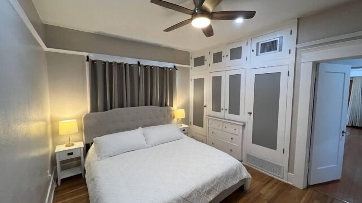 West University House | West University Gem! Historic 2BR Home.