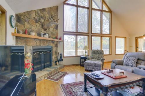 The Woods House | West Virginia Home with Deck on Golf Course