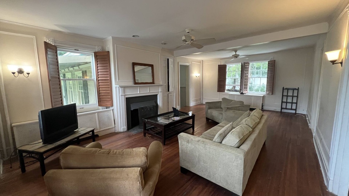 White Plains House | West Wing of Historic Home