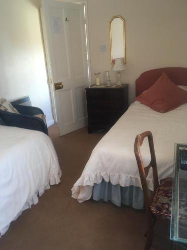Barrow upon Humber Bed & Breakfast | West Wold Farm House B&B