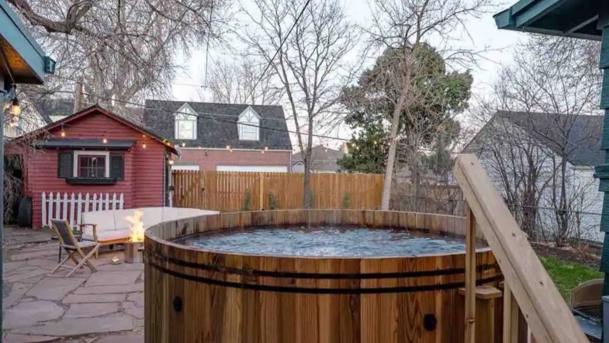 Edgewater House | WestboundBNB ๐Cedar Spa ๐ถ Friendly, 10min to ๐