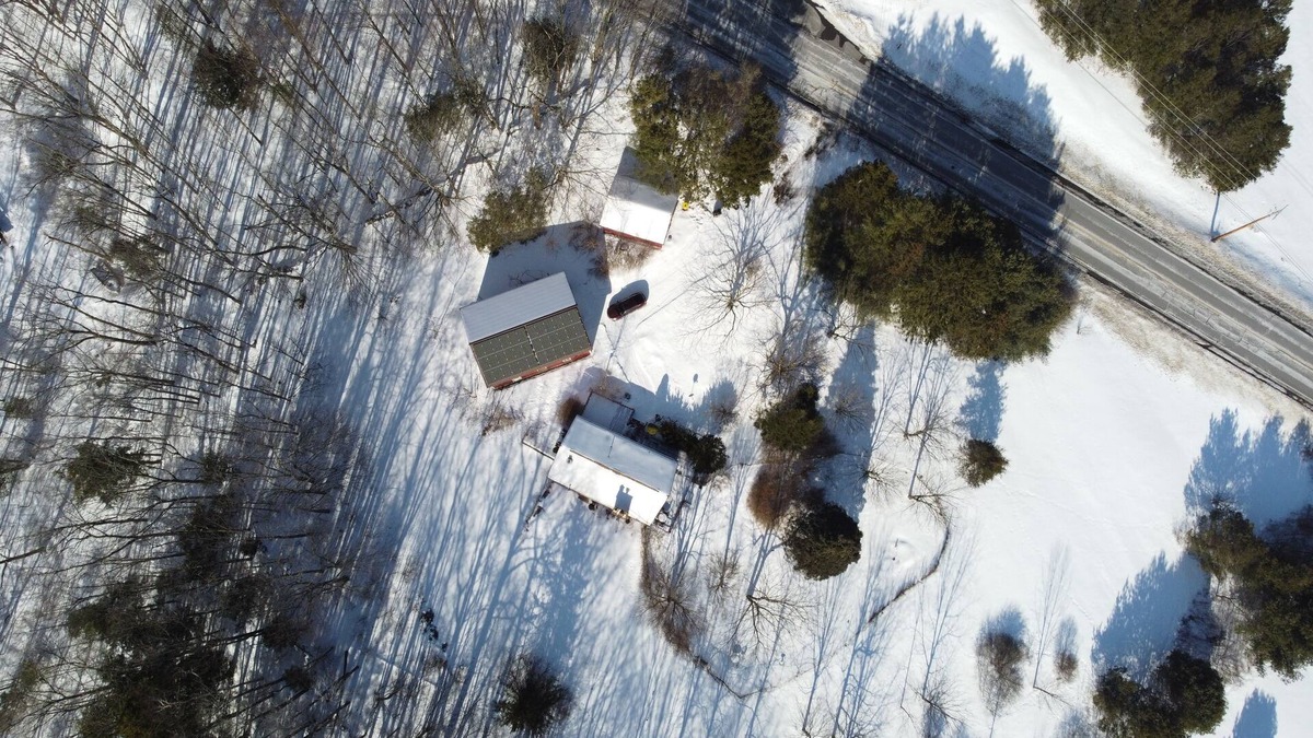 Greenville House | Westerlo Dog Friendly Home in the country. Fenced yard.