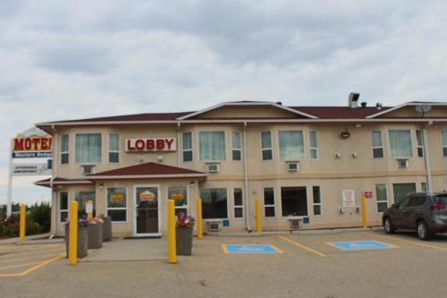 Whitecourt Hotel | Western Budget Motel #3 Whitecourt