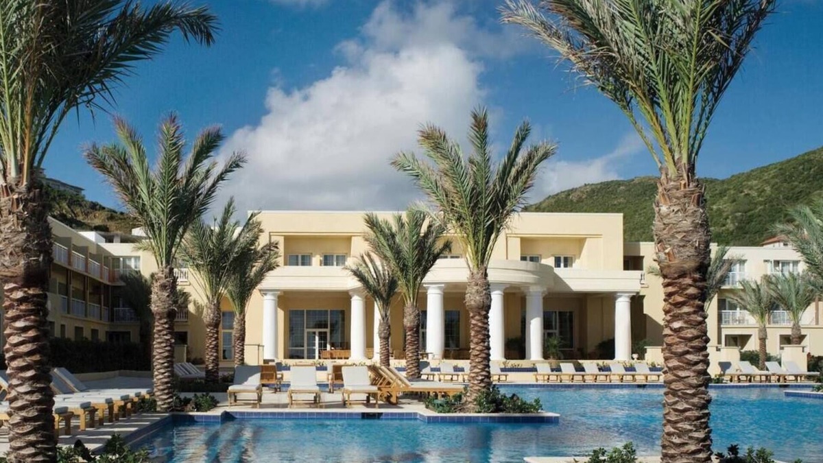 Dawn Beach Estates Condo | Westin Dawn Beach Condo (Beachfront Property)