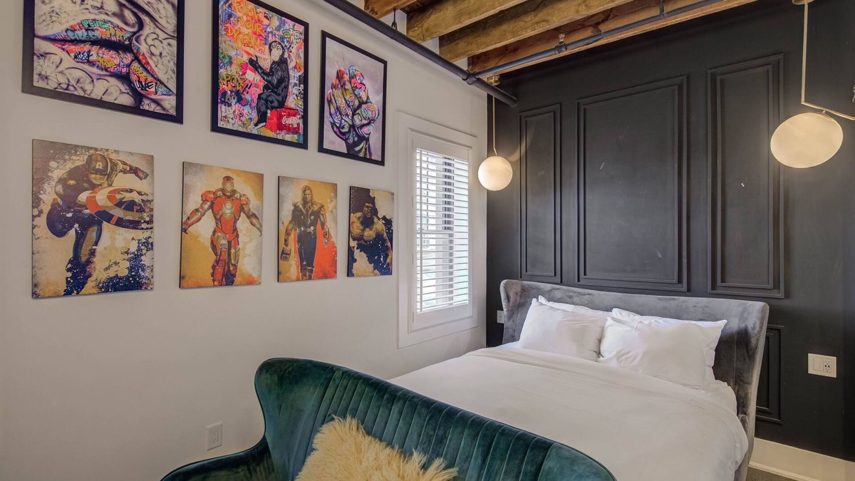 New Toronto Hotel | Westlake Hotel - The Art Suite