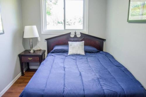 Bloomfield House | Westlake Waupoos Cottage