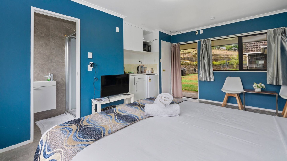 Rotorua House | Westminster Mountainside 1bedroom studio Unit 2