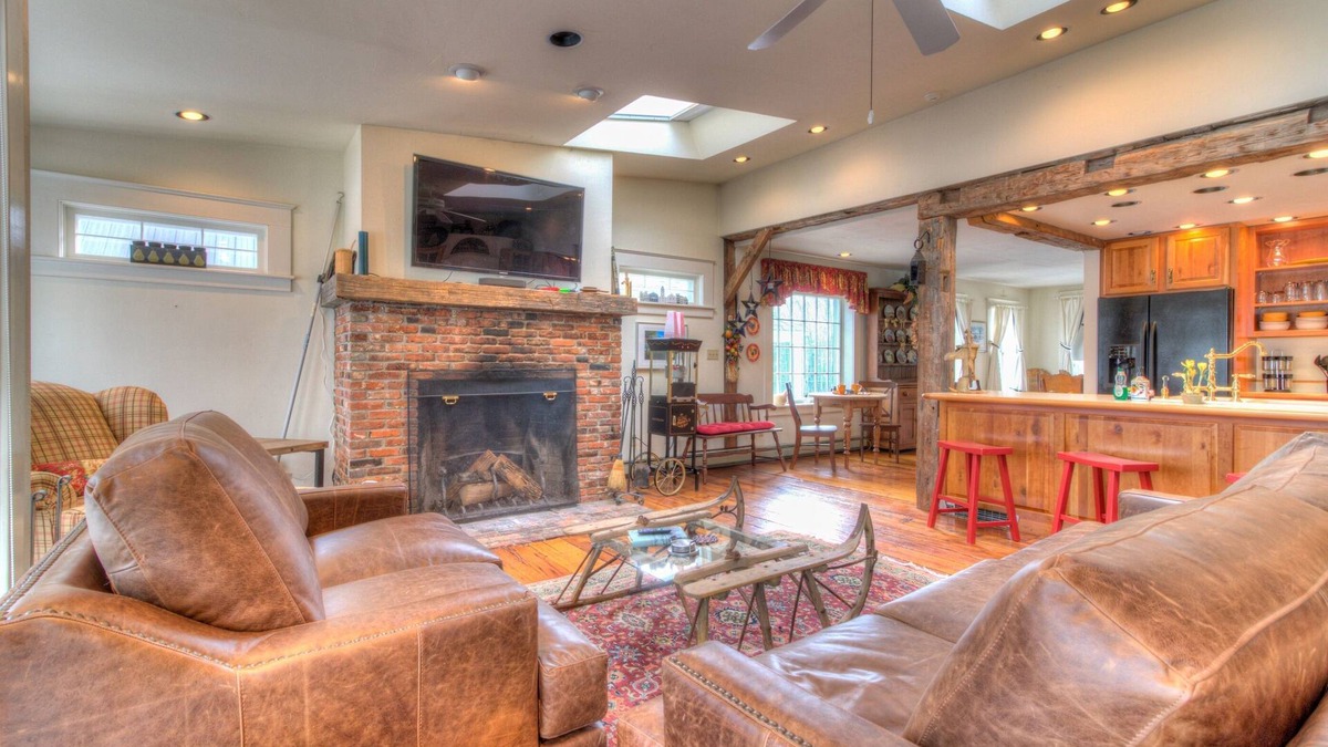 Weston House | Weston Gem - 16m to Okemo Hottub Gameroom Office