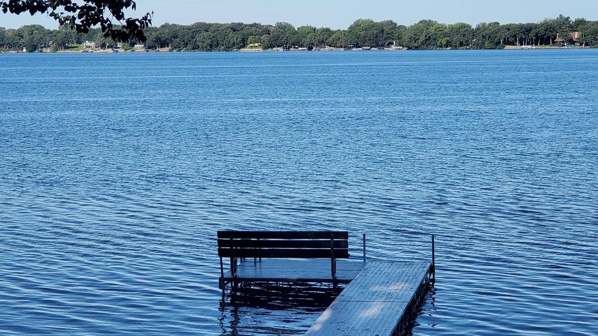 Litchfield Cabin | Westview Getaway: charming 4-bedroom lakeside cabin, 90 min. west of Twin Cities