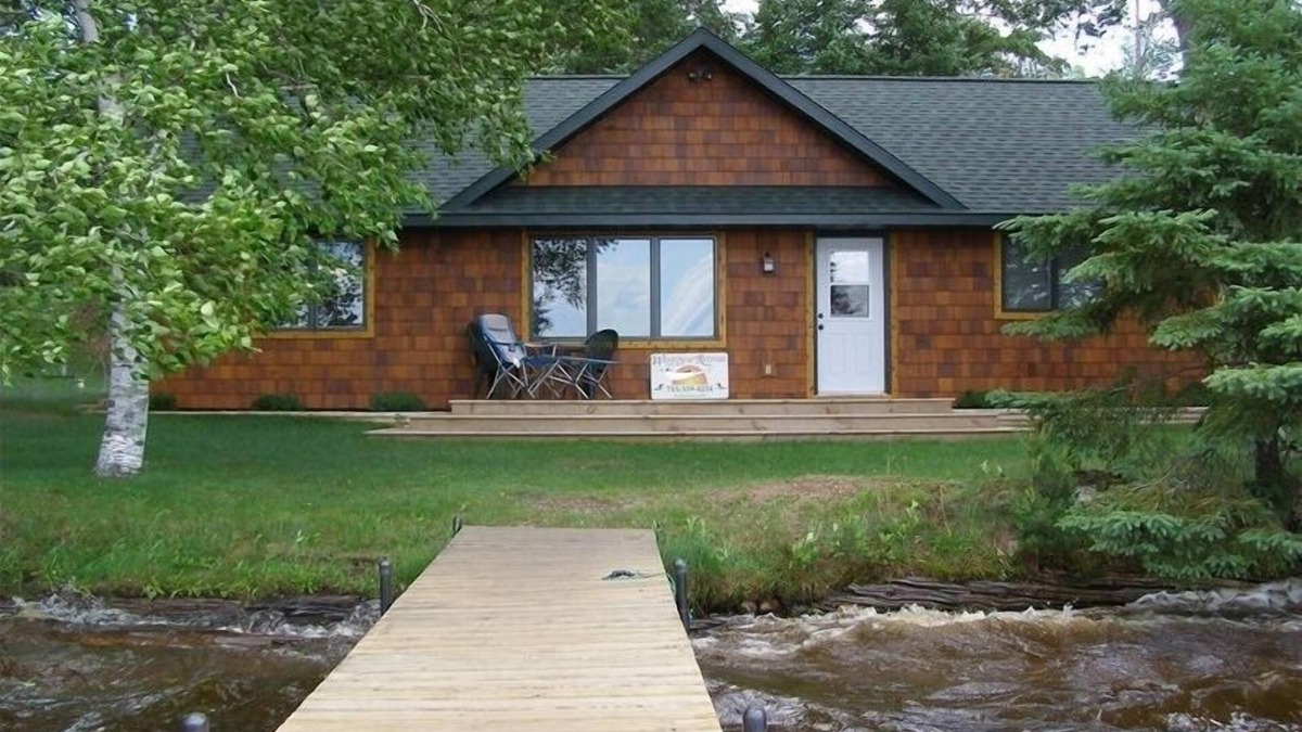 Phillips Cabin | Westview Retreat on Solberg Lake