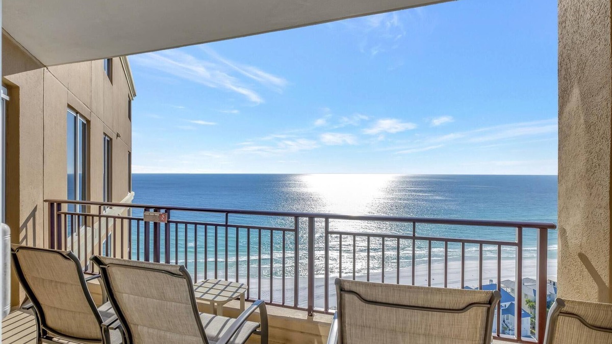 Gulf Pines Condo | WESTWINDS 2BR GULF FRONT W/GOLF CART
